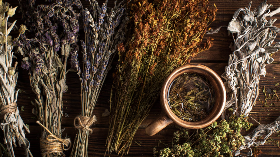 Leacuri băbești pentru hemoroizi: soluții simple pentru acasă, utile mai ales în fazele ușoare